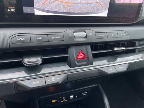 Used 2025 Kia K4 EX FWD image 16