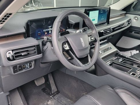 New 2026 Lincoln Aviator Reserve w/ Luxury Package image 7