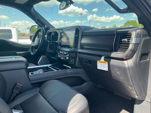 New 2026 Ford F250 Platinum AWD/4WD image 11