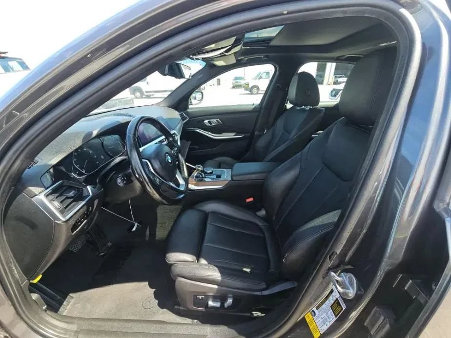 Used 2021 BMW 330i Sedan w/ Driving Assistance Package RWD image 8