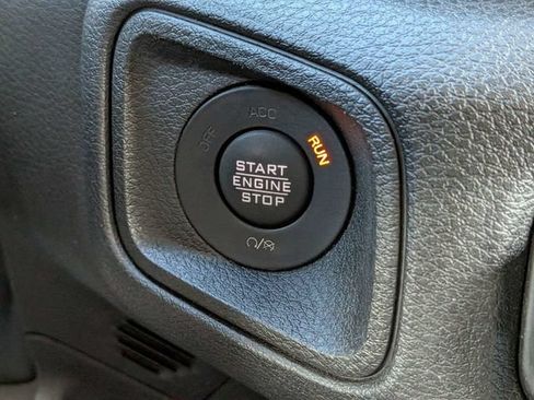 Used 2024 Jeep Wrangler Unlimited Sport AWD/4WD image 31