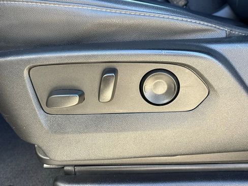 Used 2023 Chevrolet Tahoe LT image 12