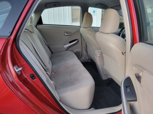 Used 2015 Toyota Prius Two image 19