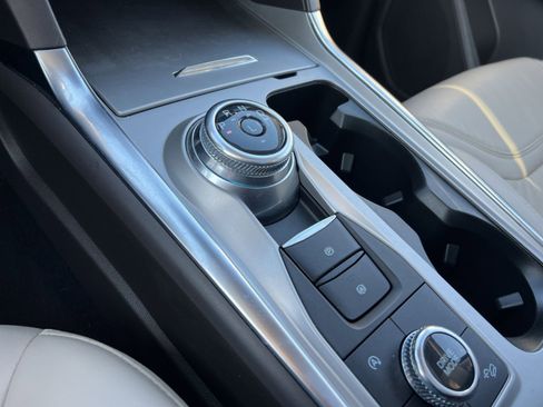 Used 2023 Ford Explorer Platinum w/ Technology Package image 22