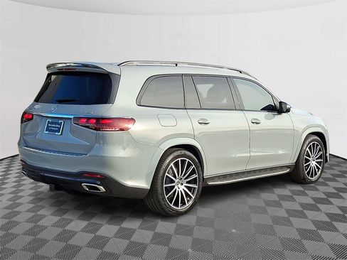 Used 2025 Mercedes-Benz GLS 580 GLS 580 image 6