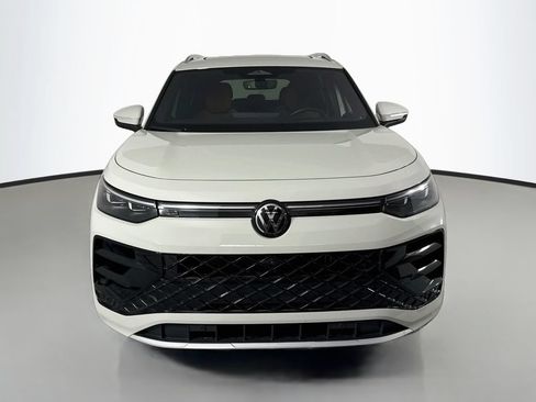 Used 2026 Volkswagen Tiguan SEL R-Line AWD/4WD image 6
