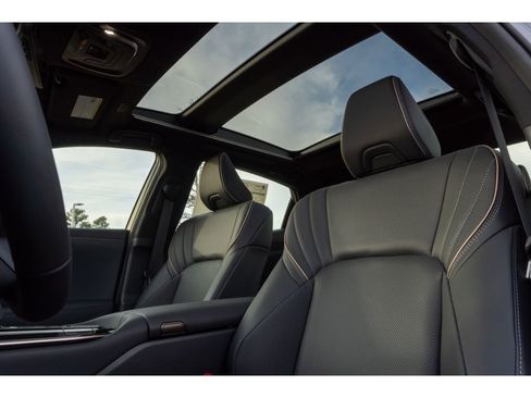 New 2026 Toyota Crown Limited image 12