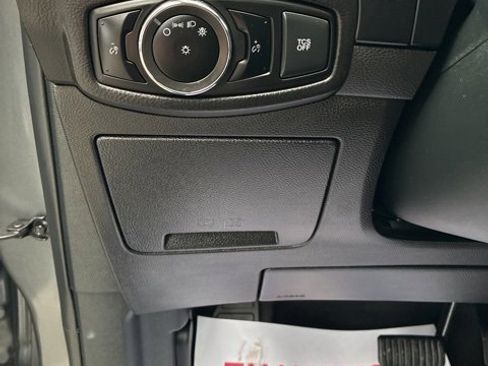 Used 2024 Ford Edge SEL image 13