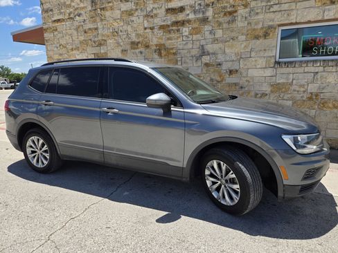 Used 2020 Volkswagen Tiguan S FWD image 17