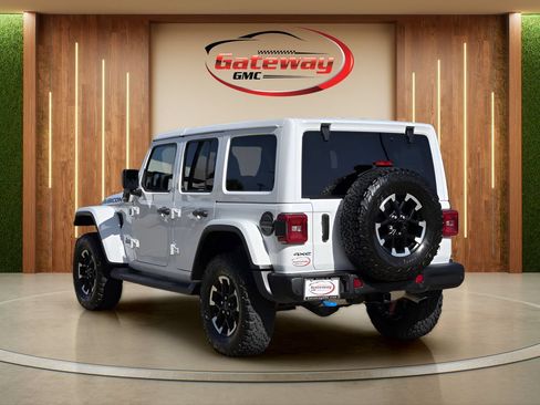 Used 2024 Jeep Wrangler Unlimited Rubicon 4xe AWD/4WD image 5