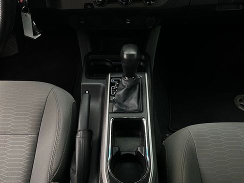 Used 2016 Toyota Tacoma SR5 w/ Towing Package image 15