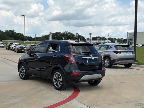 Used 2022 Buick Encore Preferred w/ Safety Package FWD image 3