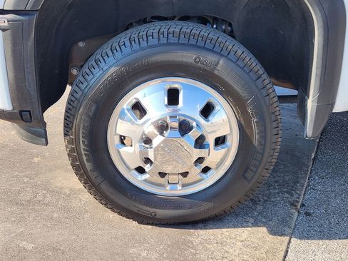 Used 2024 GMC Sierra 3500 Denali w/ Denali Reserve Package image 14