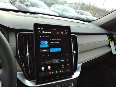 New 2026 Volvo XC90 B6 Plus w/ Protection Package image 18