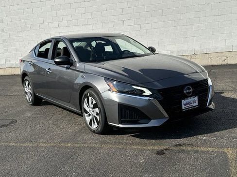 Used 2025 Nissan Altima 2.5 S image 5