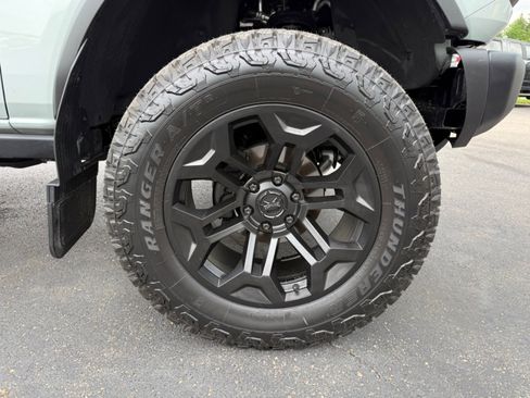 Used 2023 Ford Bronco Black Diamond AWD/4WD image 39