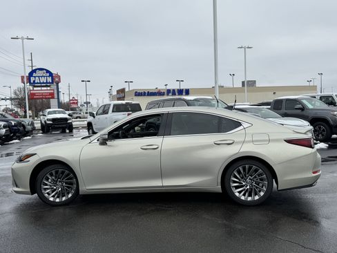Used 2025 Lexus ES 350 Ultra Luxury image 16