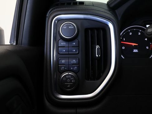 Used 2022 Chevrolet Silverado 3500 High Country w/ Safety Package II AWD/4WD image 34