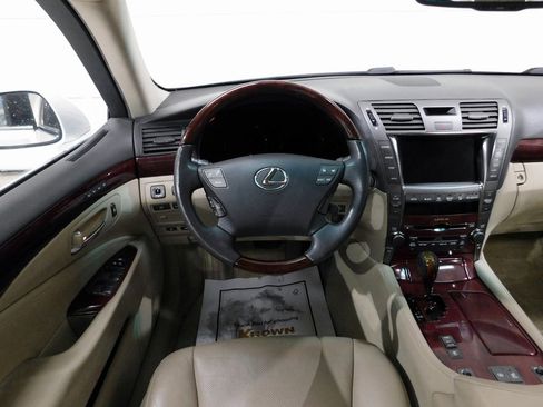 Used 2008 Lexus LS 460 image 40