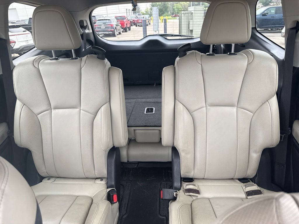 Used 2019 Subaru Ascent Limited AWD/4WD image 21