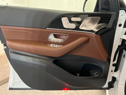 New 2026 Mercedes-Benz GLS 450 4MATIC image 16