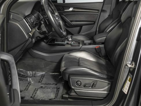 Used 2023 Audi SQ5 Premium w/ Convenience Package image 25