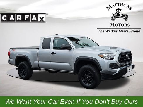 Used 2022 Toyota Tacoma SR5 image 1