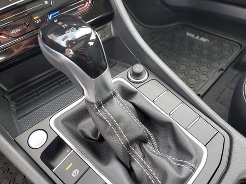 New 2025 Volkswagen Jetta SE image 20