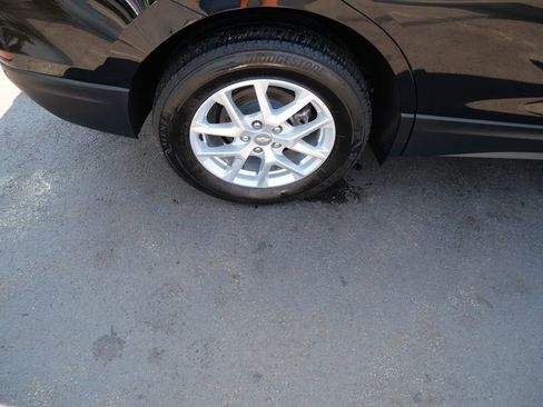 Used 2023 Chevrolet Equinox LT w/ Driver Convenience Package AWD/4WD image 31