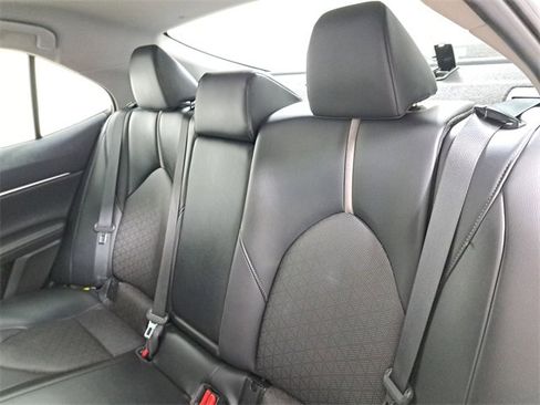 Used 2023 Toyota Camry XSE image 12