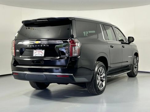 Used 2021 Chevrolet Suburban LS w/ Driver Alert Package RWD image 7