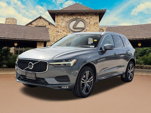 Used 2021 Volvo XC60 T5 Momentum w/ Advanced Package AWD/4WD image 4