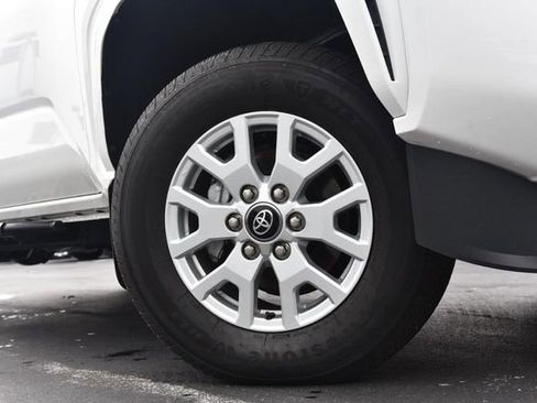 Used 2025 Toyota Tacoma SR AWD/4WD image 3
