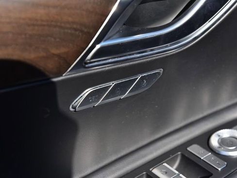 Used 2024 Genesis GV80 2.5T image 9