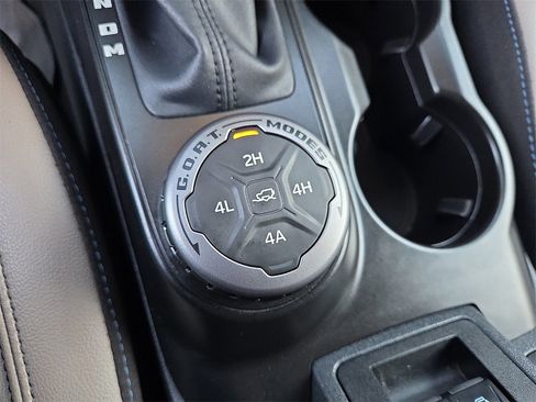 Used 2023 Ford Bronco Wildtrak image 23