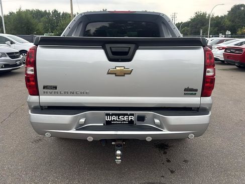 Used 2010 Chevrolet Avalanche LT AWD/4WD image 6