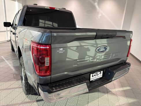 Used 2021 Ford F150 XLT image 3