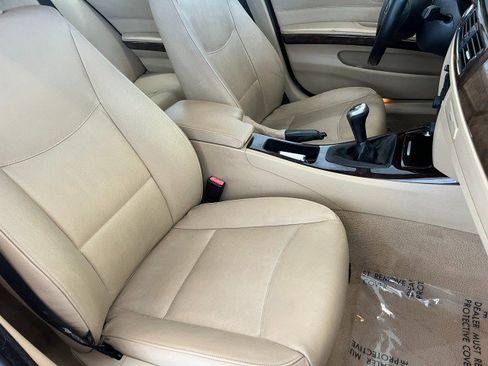 Used 2006 BMW 325i Sedan image 14