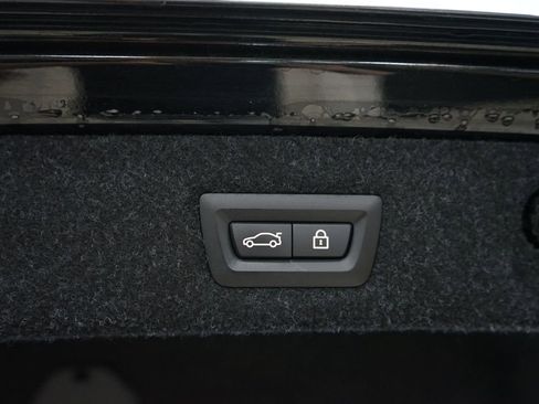 Used 2021 BMW M550i xDrive w/ Executive Package AWD/4WD image 64