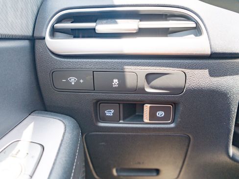 Used 2024 Hyundai Palisade SEL FWD image 18