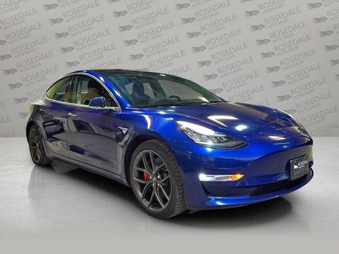 Used 2018 Tesla Model 3 Performance image 2