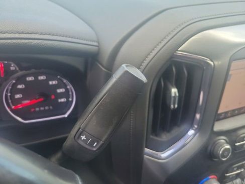 Used 2022 Chevrolet Silverado 2500 LTZ w/ LTZ Convenience Package image 28