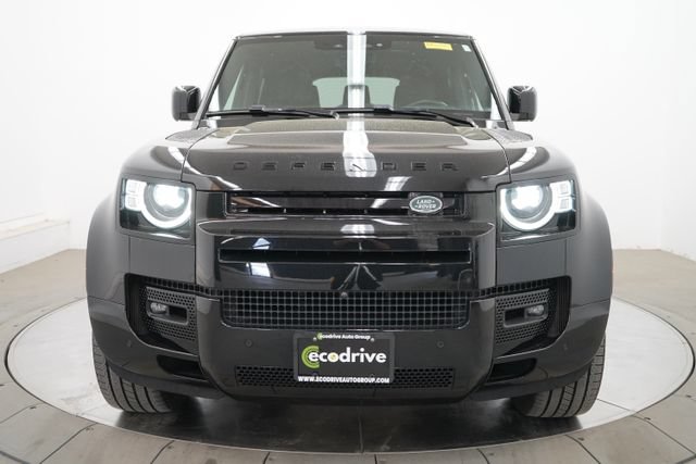 Used 2024 Land Rover Defender 110 X-Dynamic SE AWD/4WD image 2