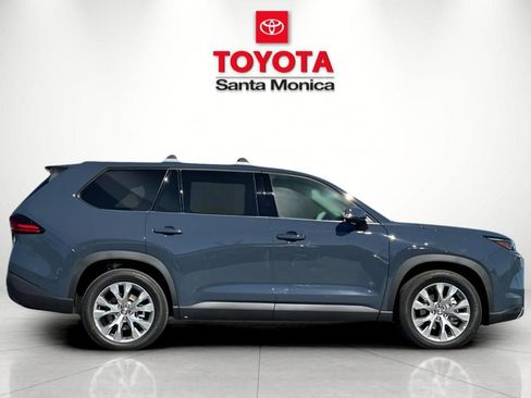 New 2026 Toyota Grand Highlander AWD image 2