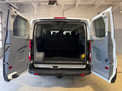 Used 2015 Ford Transit 150 XLT image 29