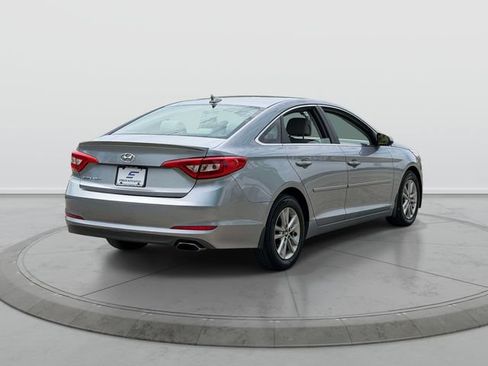 Used 2016 Hyundai Sonata SE FWD image 7