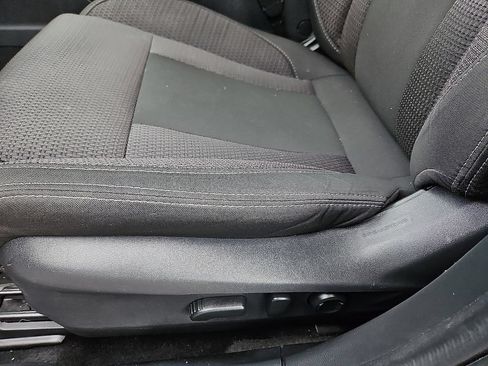Used 2022 Subaru Outback Premium AWD/4WD image 23