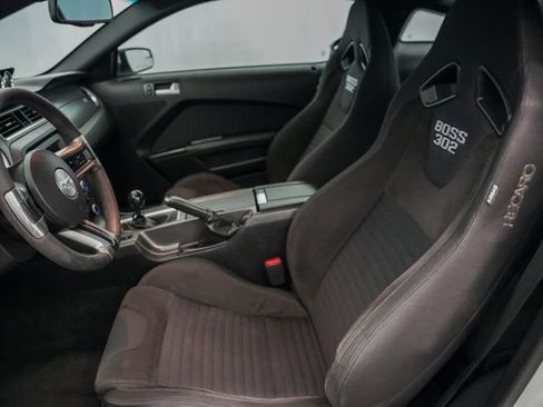 Used 2012 Ford Mustang Boss 302 w/ Boss 302 Accessory Pkg RWD image 18