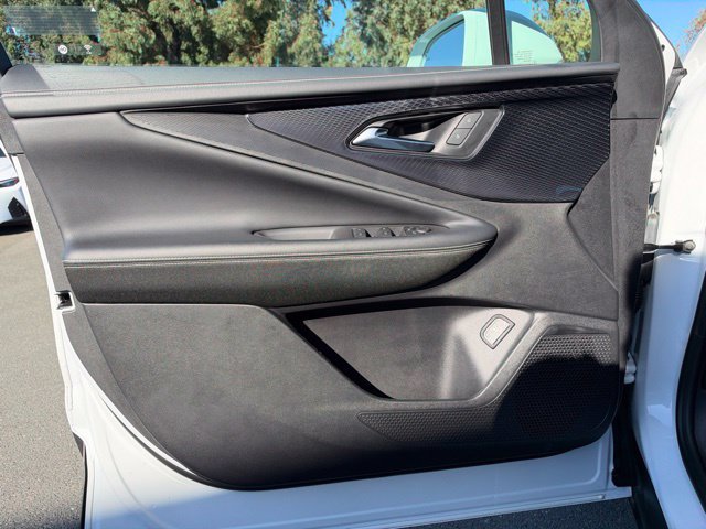 Used 2024 Chevrolet Blazer EV LT AWD/4WD image 18