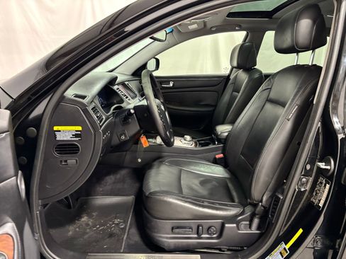 Used 2011 Hyundai Genesis 3.8 w/ Technology Pkg 4 image 12